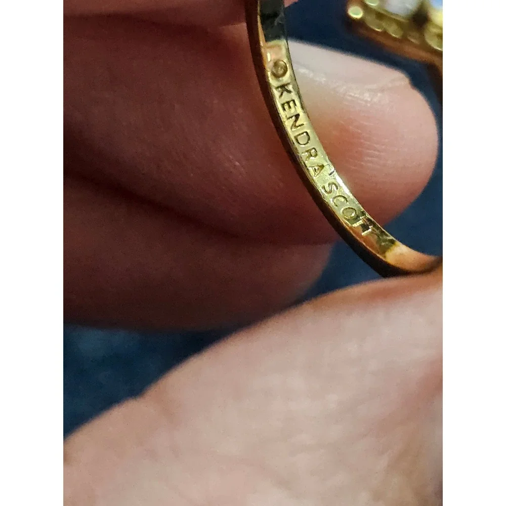 Kendra Scott Ari Heart Gold Tone Ring Iridescent Dichroic Glass Size 7.5